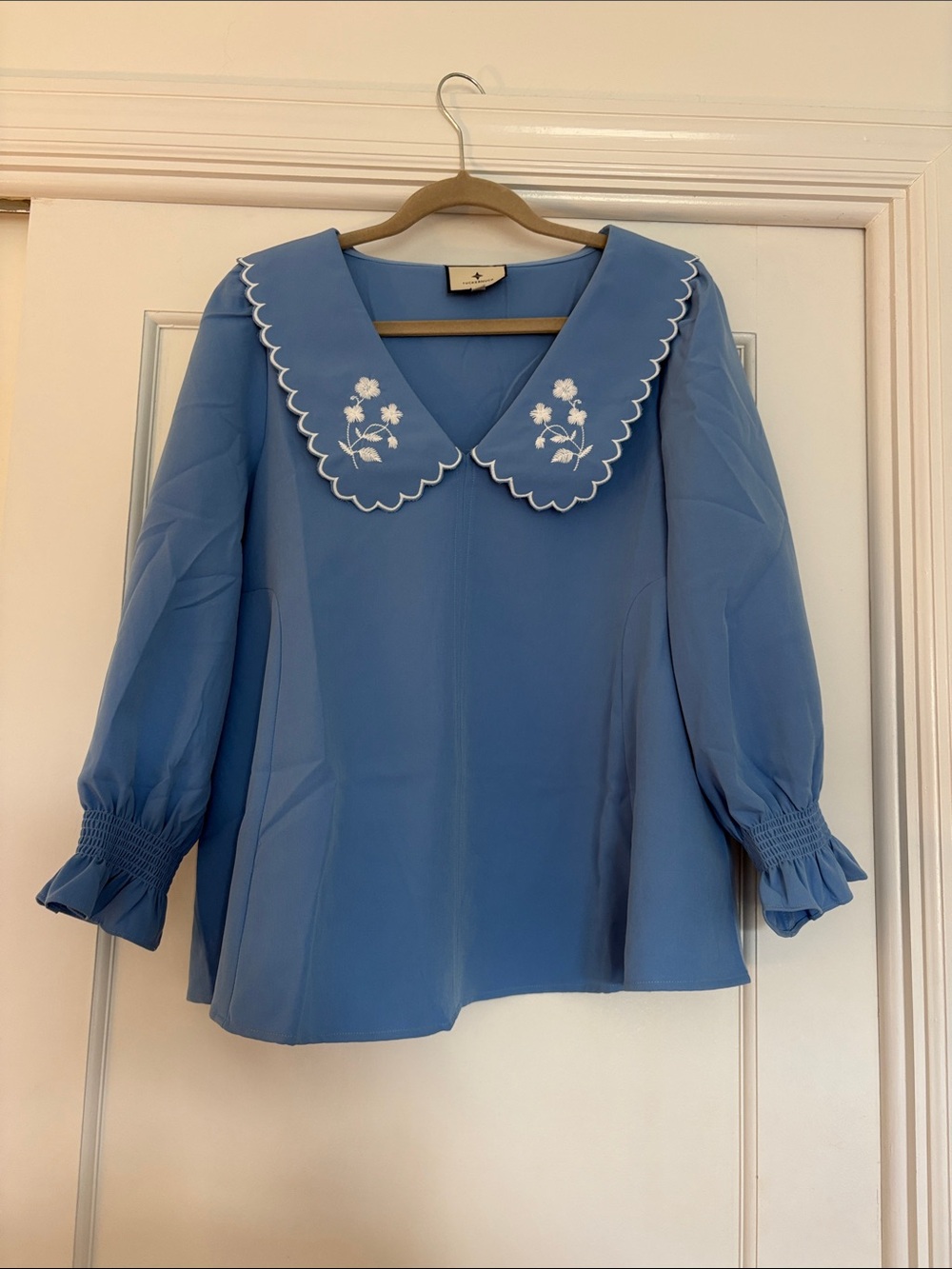 Tuckernuck Blue Scalloped Embroidered Collar Blouse